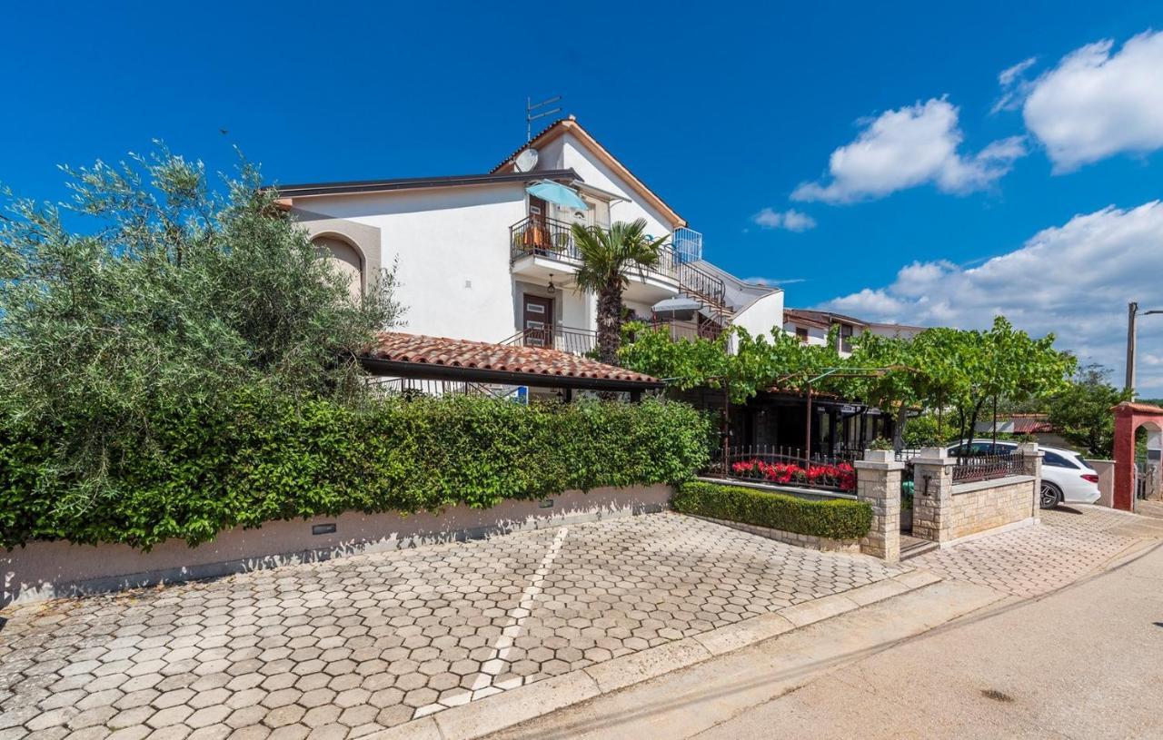Apartment Vilma Funtana Dış mekan fotoğraf